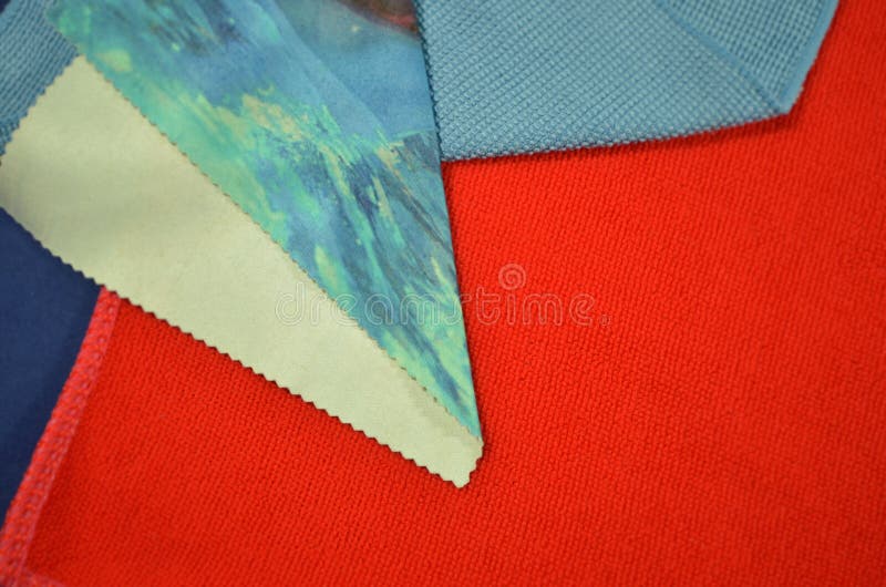 Die Farbe und das poled Muster von Kleidung lizenzfreies stockfoto Die Farbe und das poled Muster von Kleidung lizenzfreies stockfoto