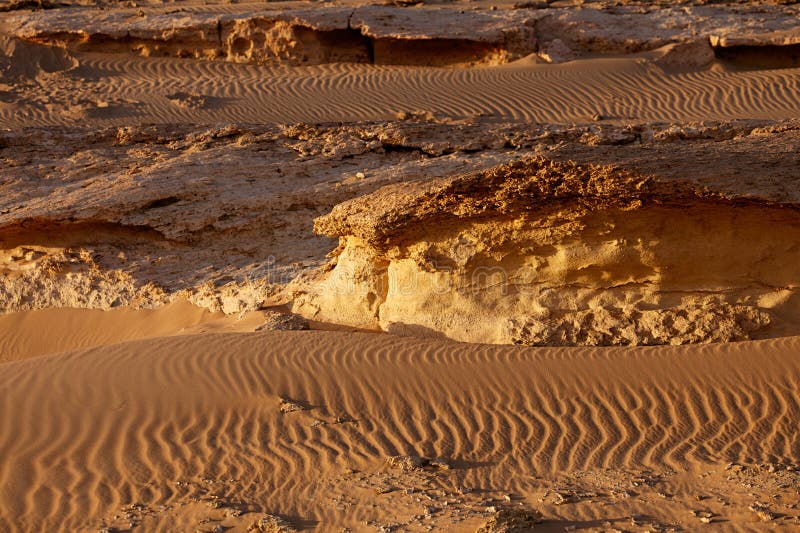 Die große Sahara-Wüste nahe siwa, Westägypten lizenzfreie stockbilder Die große Sahara-Wüste nahe siwa, Westägypten lizenzfreie stockbilder