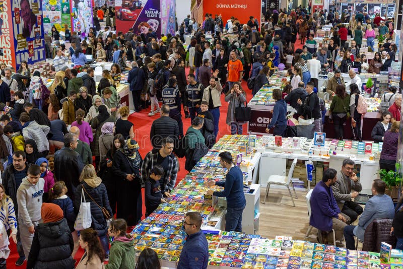 Die internationale istanbul buchmesse eröffnet in beylikduzu istanbul turkey am 4 Dezember 2022 lizenzfreie stockfotos