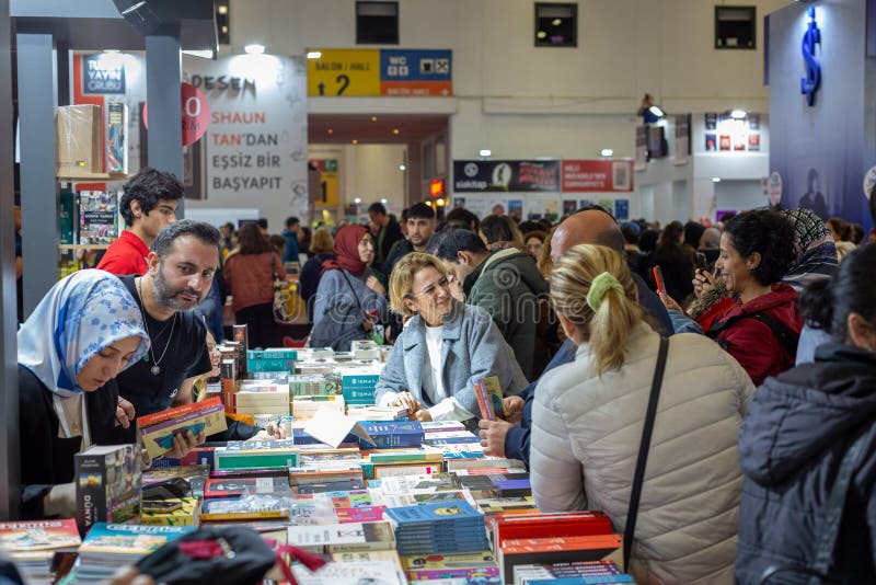 Die internationale istanbul buchmesse eröffnet in beylikduzu istanbul turkey am 4 Dezember 2022 lizenzfreies stockbild