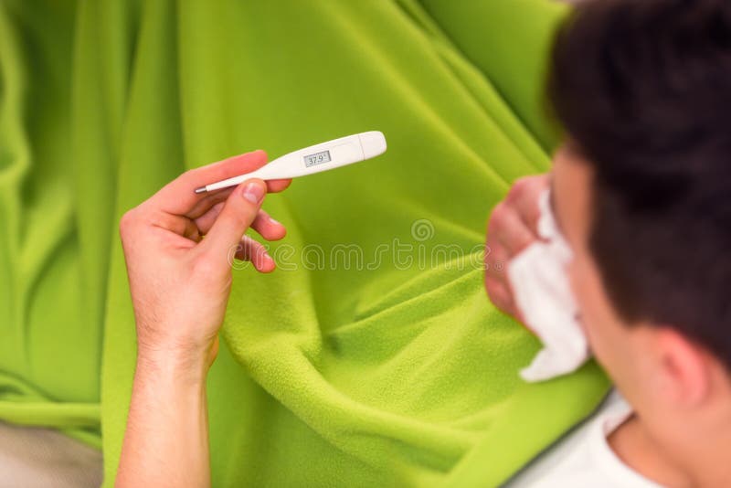 Die Krankheit des jungen Mannes stockfotos Die Krankheit des jungen Mannes stockfotos