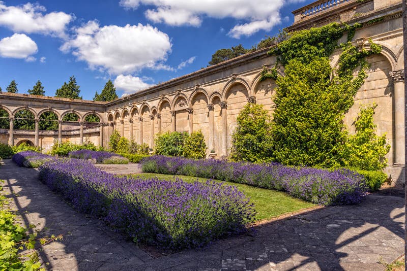 Die Orangerie, Witley-Gericht, Worcestershire, England lizenzfreie stockbilder Die Orangerie, Witley-Gericht, Worcestershire, England lizenzfreie stockbilder