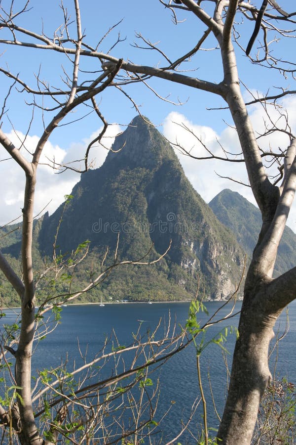 Die Pitons, St Lucia, karibisch lizenzfreies stockfoto Die Pitons, St Lucia, karibisch lizenzfreies stockfoto