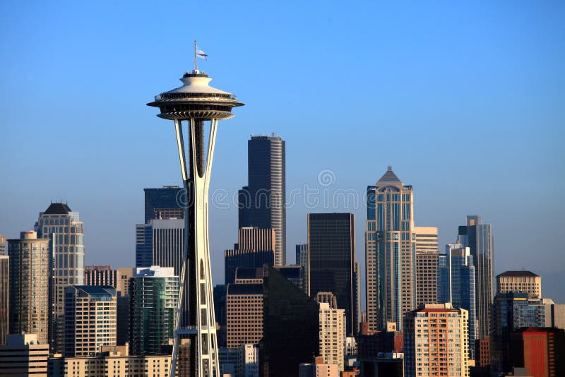 Die Seattle-Platznadel und -Skyline. stockbild Die Seattle-Platznadel und -Skyline. stockbild