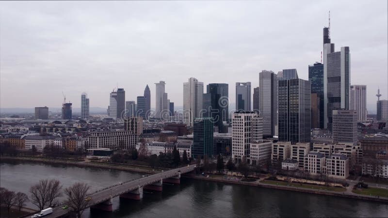 Die Wolkenkratzer Finanzbezirkes Frankfurter Deutschland stock footage