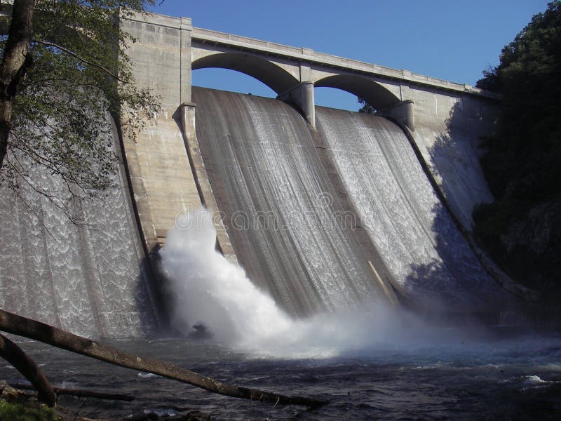 Photo of the Prettyboy Reservoir Dam north of Baltimore Maryland. The Prettyboy reservoir provides fishing for bass and sunfish. The Gunpowder river below the dam provides fishing for trout. Photo of the Prettyboy Reservoir Dam north of Baltimore Maryland. The Prettyboy reservoir provides fishing for bass and sunfish. The Gunpowder river below the dam provides fishing for trout.