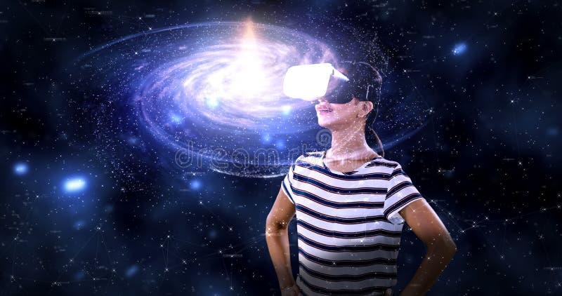 Digital erzeugtes Video der Frau, die Kopfhörer 4k der virtuellen Realität verwendet stock video footage
