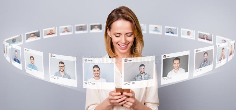 Digitaler Junggeselle des nahen hohen Fotos sitzt sie ihr Dame Smartphone online repost wie Auswahl wählt auserlesene Illustratio vektor abbildung Digitaler Junggeselle des nahen hohen Fotos sitzt sie ihr Dame Smartphone online repost wie Auswahl wählt auserlesene Illustratio vektor abbildung