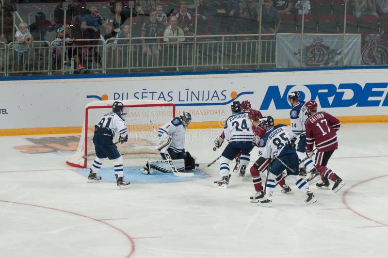 Dinamo Riga contra Dinamo Minsk foto de stock royalty free