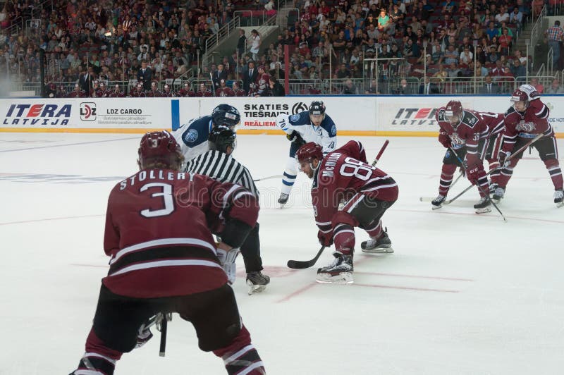 Dinamo Riga contra Dinamo Minsk foto de stock