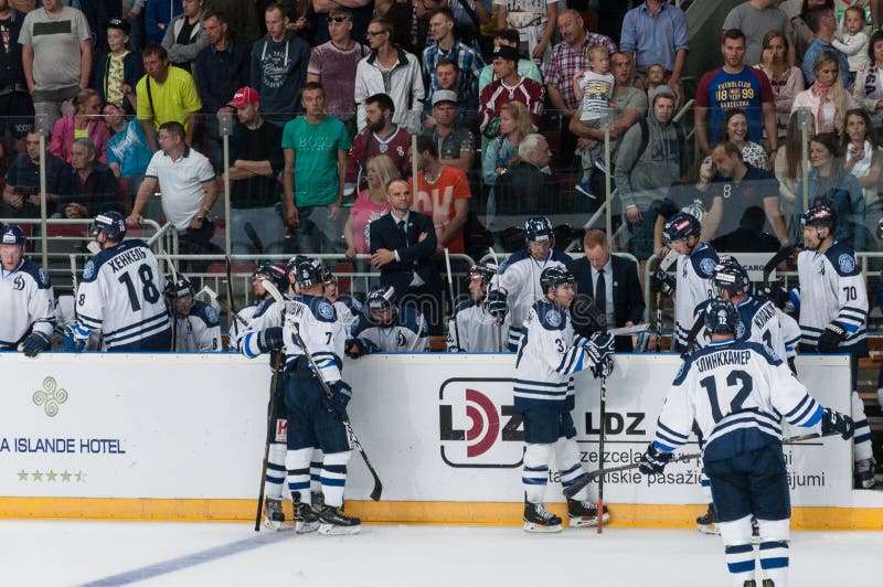 Dinamo Riga contra Dinamo Minsk foto de stock