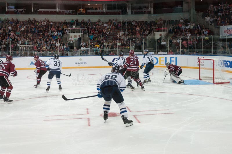 Dinamo Riga contra Dinamo Minsk imagem de stock