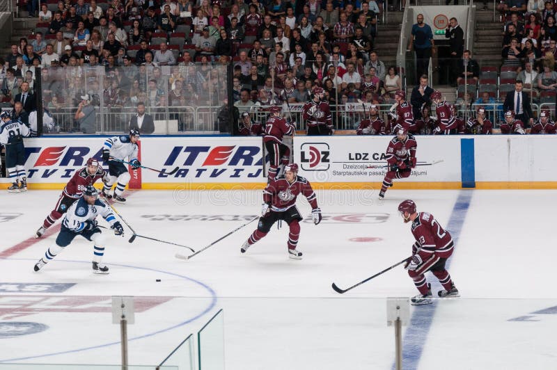 Dinamo Riga vs Dinamo Minsk imagem de stock