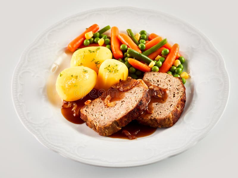 Diner van Gehaktbrood, Aardappels, en Gemengde Groenten stock afbeeldingen Diner van Gehaktbrood, Aardappels, en Gemengde Groenten stock afbeeldingen