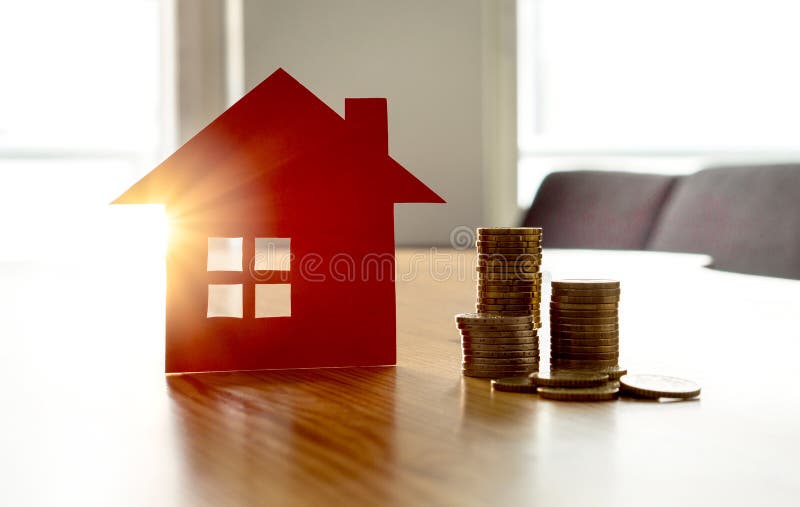 Dinero del ahorro para comprar la nueva casa Alto precio del alquiler o seguro casero