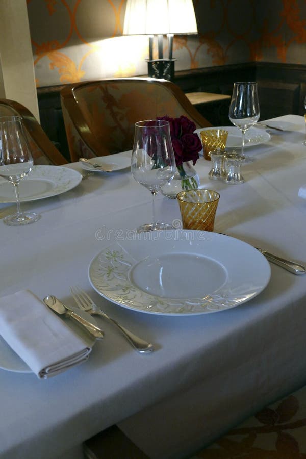 Dining Room at a Luxury Hotel Editorial Image - Image of deluxe ...