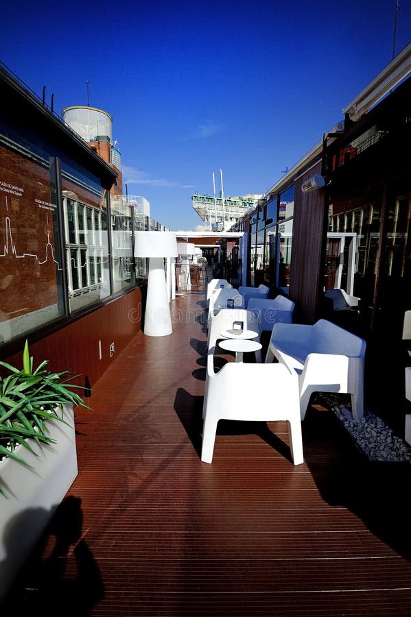 Dining Room editorial photography. Image of roof, plants 53674987