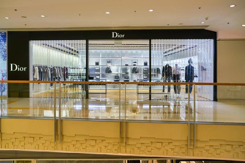 Dior editorial stock image. Image of hong, high, mall - 174419454