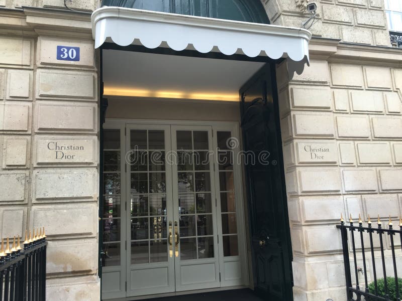 Christian Dior Building Maison In Avenue Montaigne 30 In Paris France Stock  Photo - Download Image Now - iStock