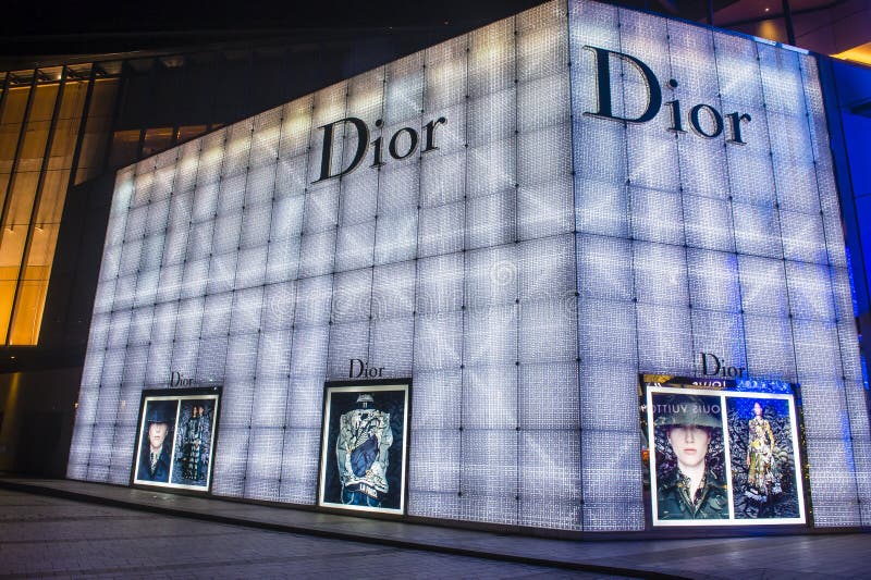 The windows of dior editorial photo. Image of modern - 20158941