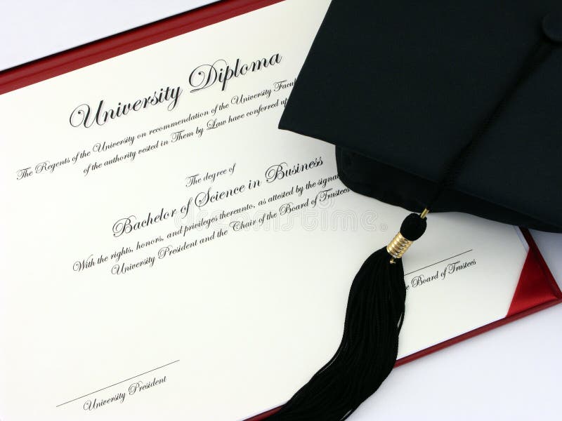 Diploma dell'istituto universitario fotografia stock libera da diritti Diploma dell'istituto universitario fotografia stock libera da diritti