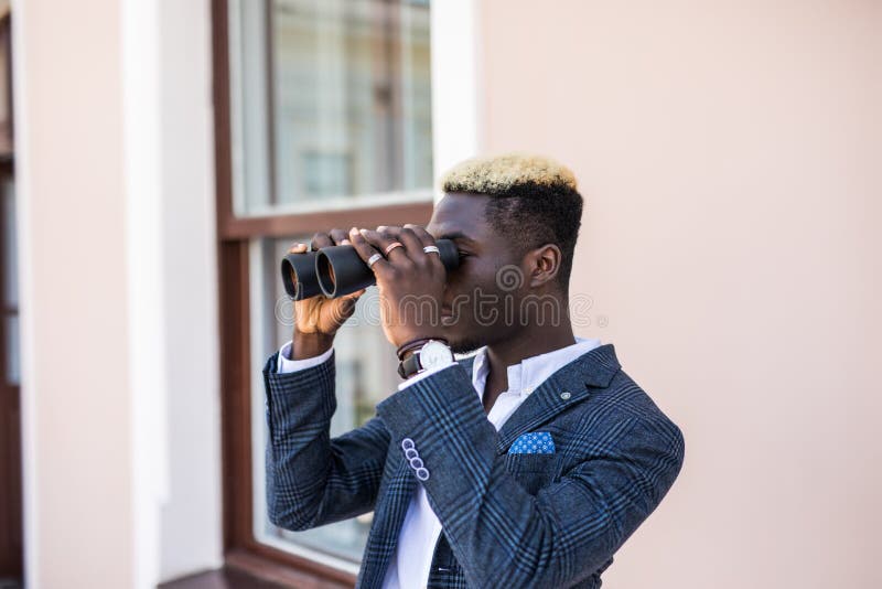 Directeur Industriel Africain Image stock - Image du africain