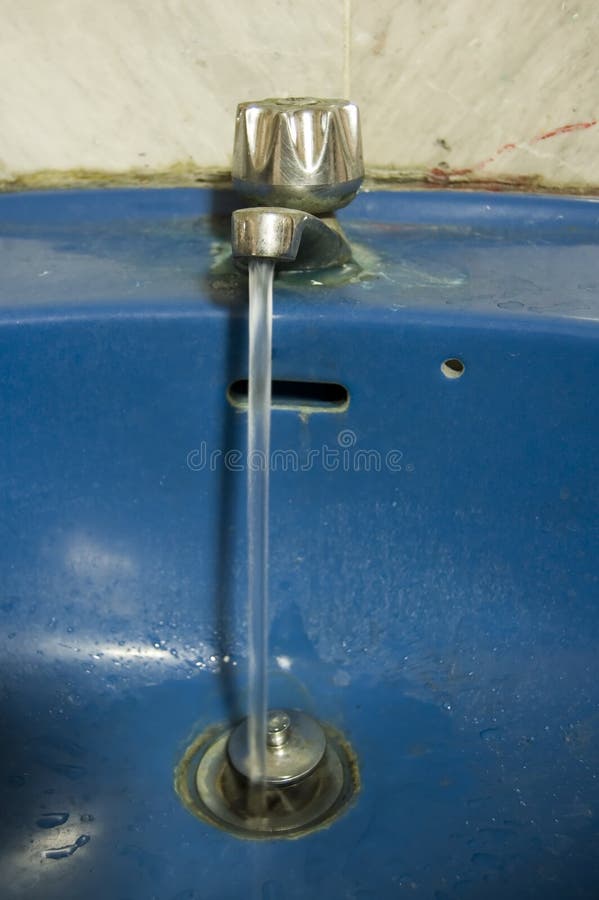 Dirty Water Dispenser Picture. Image 569690