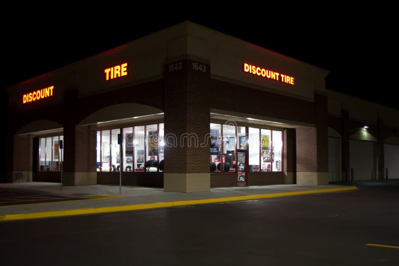 Discount Tire Utah >> Discount Tire Building Night Editorial Photography Image Discount Tire Utah >> Discount Tire Building Night Editorial Photography Image