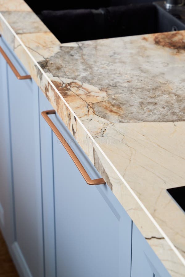 Discover an Elegant Kitchen Countertop Featuring Modern Design Elements