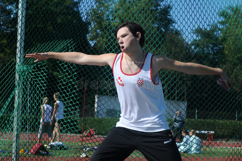 Discus throw editorial image. Image of contest, competition 11186445