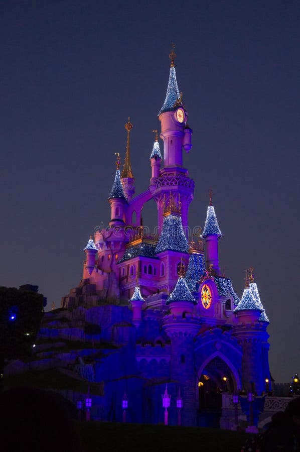 Disneyland Paris at night Stock Photo - Alamy