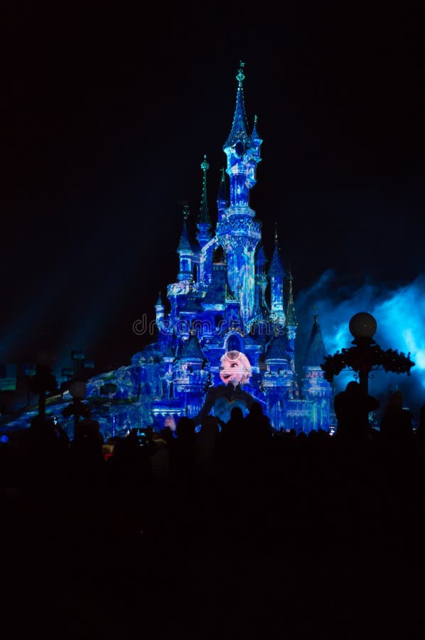 Disneyland Paris Castle at Night during the Dreams Show Editorial Stock  Image - Image of christmas, florida: 58790319