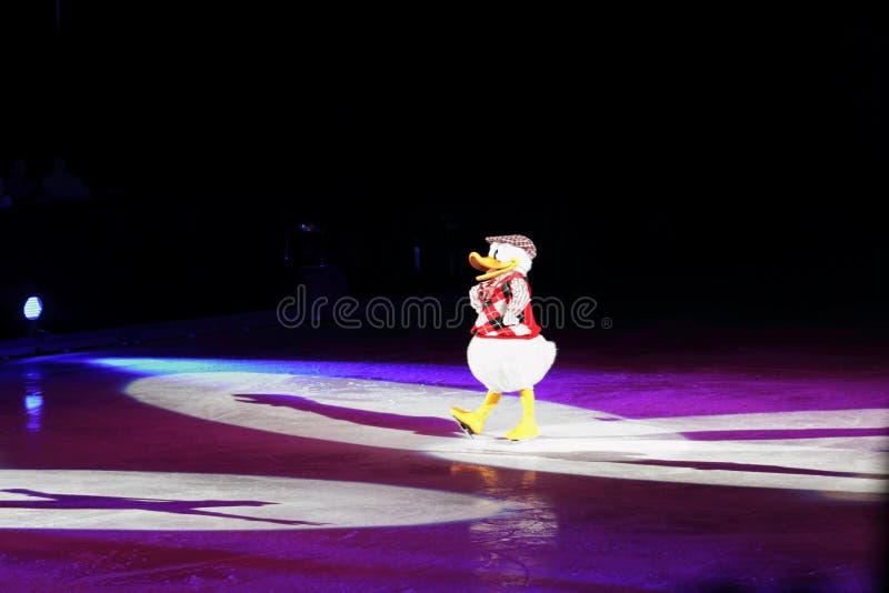 Disney On Ice, Donald Duck, Des Moines, Iowa, November ...