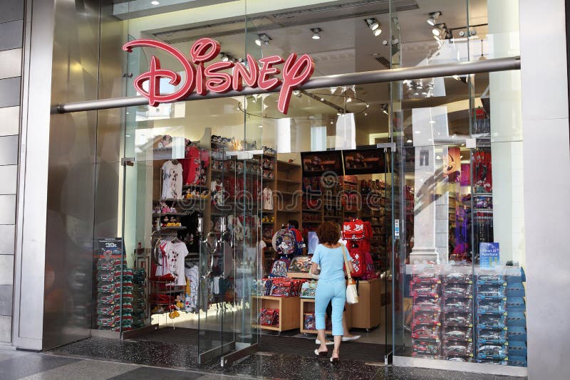 Disney store hi-res stock photography and images - Alamy