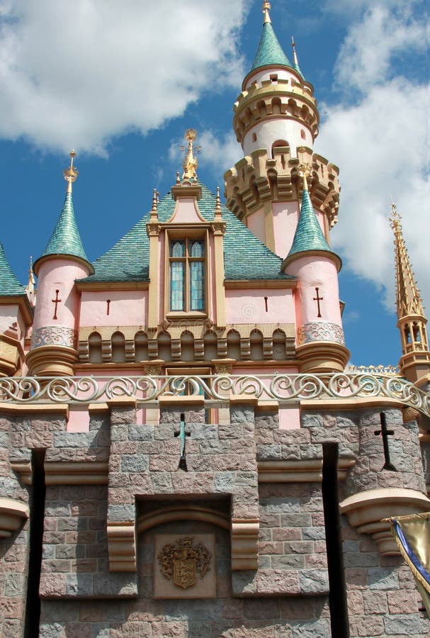 Sleeping Beauty Castle At Disneyland Paris, Eurodisney Stock Photo, Picture  and Royalty Free Image. Image 24676149.