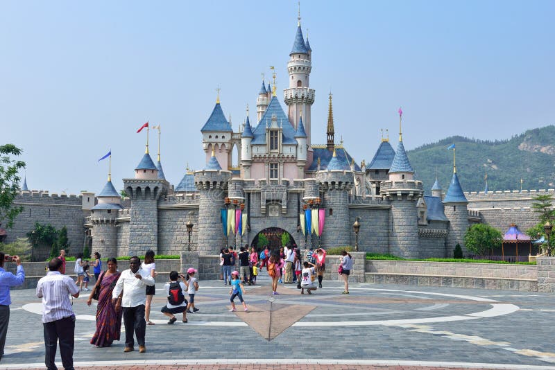 Sleeping Beauty Castle At Disneyland Paris, Eurodisney Stock Photo, Picture  and Royalty Free Image. Image 24676149.