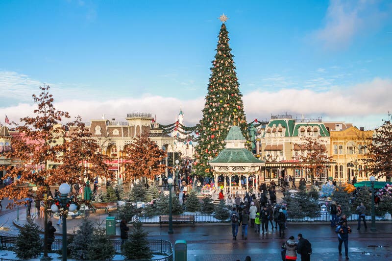 Disneyland Parigi durante le celebrazioni di Natale