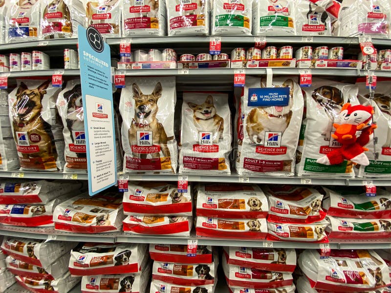 a-display-of-hills-science-diet-dog-food-at-a-petsmart-superstore