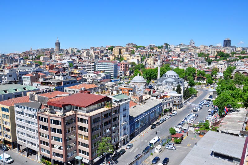 Distretto di Karakoy, vista aerea alla città, porto di Costantinopoli di Costantinopoli fotografia stock Distretto di Karakoy, vista aerea alla città, porto di Costantinopoli di Costantinopoli fotografia stock