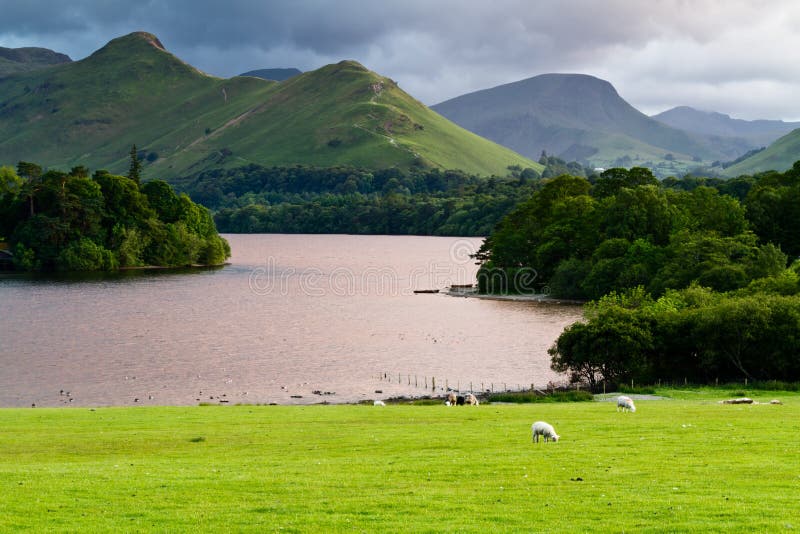 Distrito Inglaterra do lago water de Derwent fotografia de stock Distrito Inglaterra do lago water de Derwent fotografia de stock