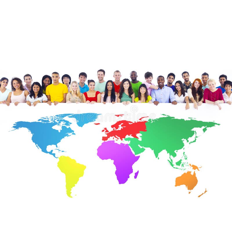 Diverso gruppo di persone con la mappa di mondo Colourful