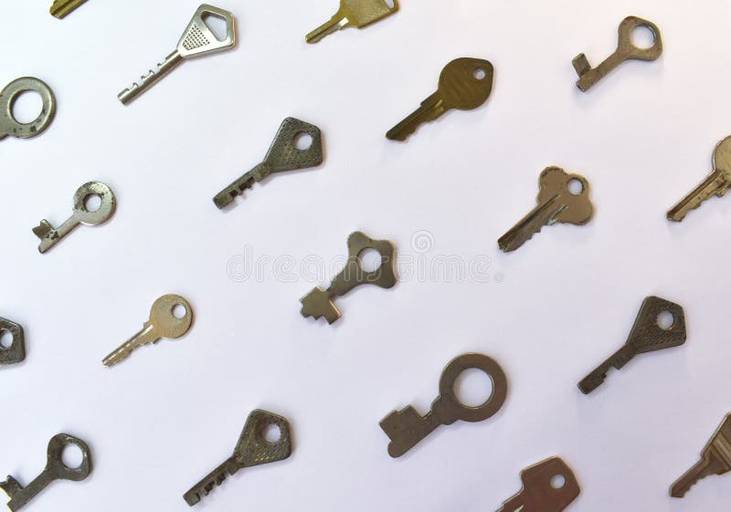 Diverso modelo de llaves del viejo vintage Pista color plata de bronce del oro antiguo del metal diversa para el candado Endecha fotos de archivo Diverso modelo de llaves del viejo vintage Pista color plata de bronce del oro antiguo del metal diversa para el candado Endecha fotos de archivo