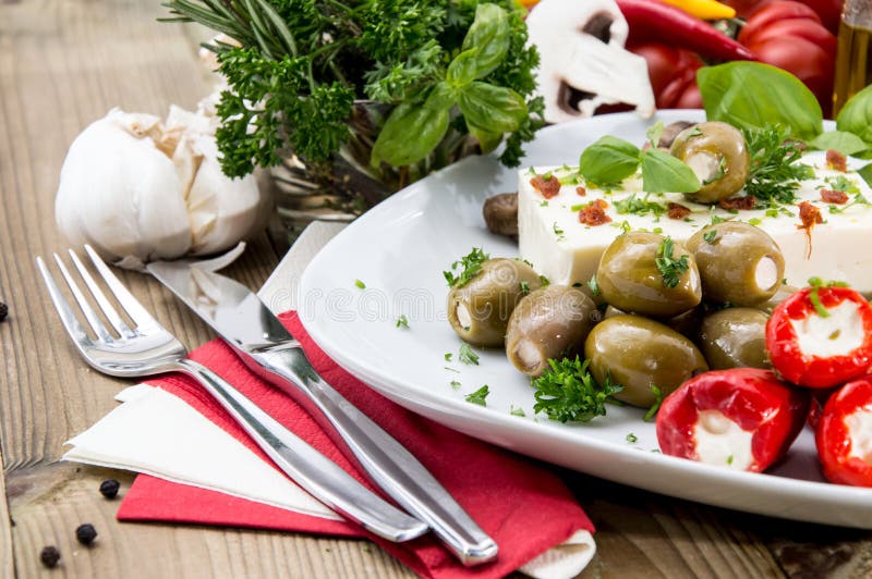 Antipasto Fresco En Una Placa Imagen de archivo Imagen de frescura