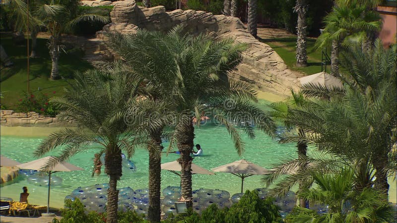 Diversão de Férias| Pools de Águas Atlantis, Dubai