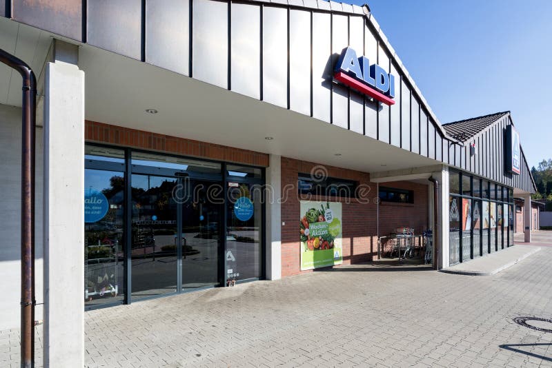Loja Aldi divisão norte fotos de stock