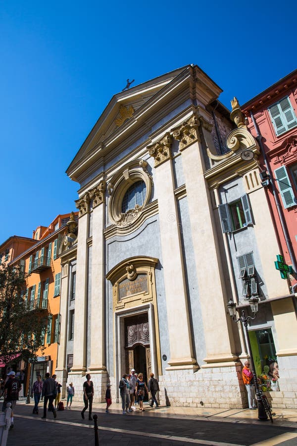 Divo Francisco une fa?ade d'?glise de Paula Charitas, Nice, France photo stock Divo Francisco une fa?ade d'?glise de Paula Charitas, Nice, France photo stock