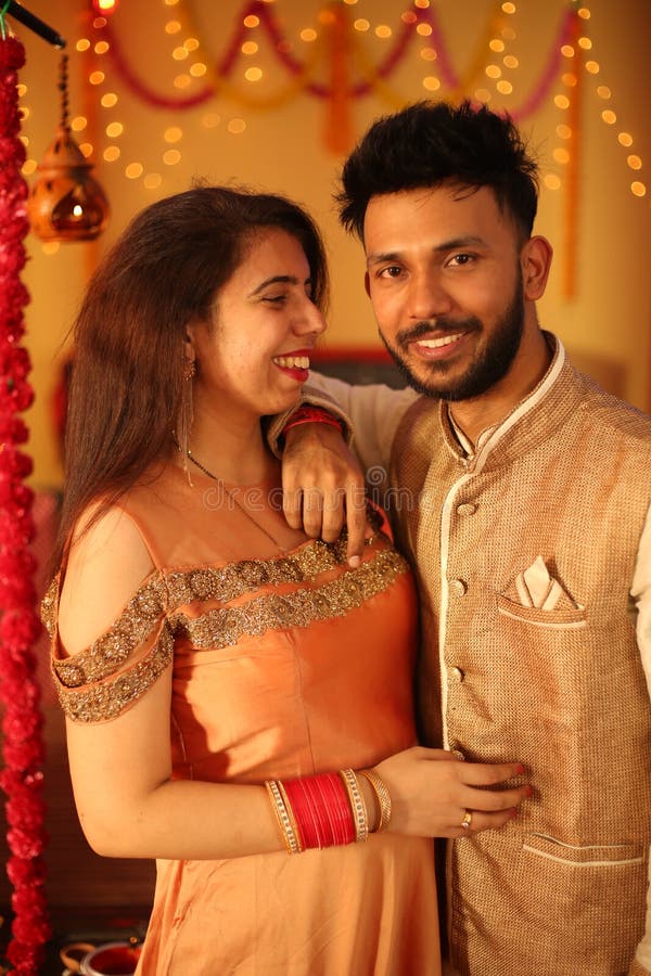 Indian Newly Married Couple Pics Telegraph