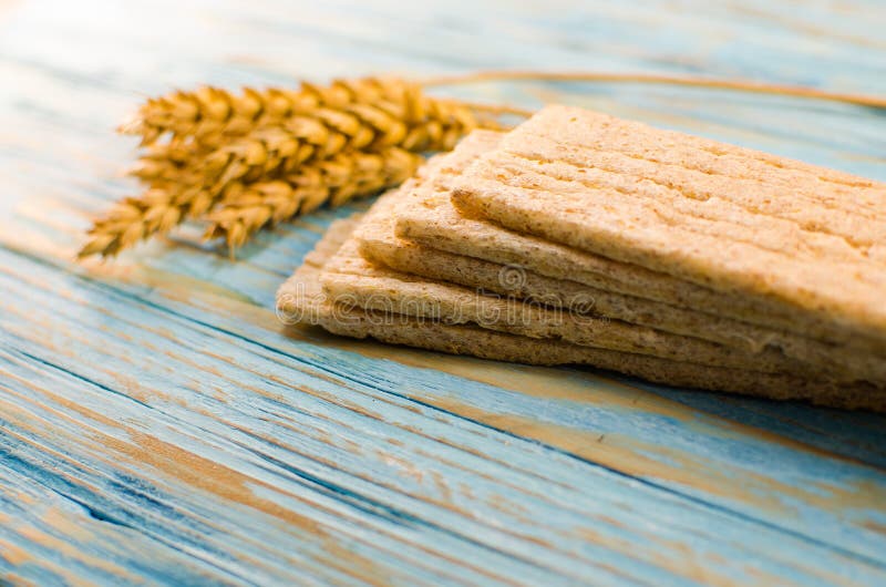 Diätetisches Brot gemacht von den Getreide lizenzfreie stockfotografie Diätetisches Brot gemacht von den Getreide lizenzfreie stockfotografie