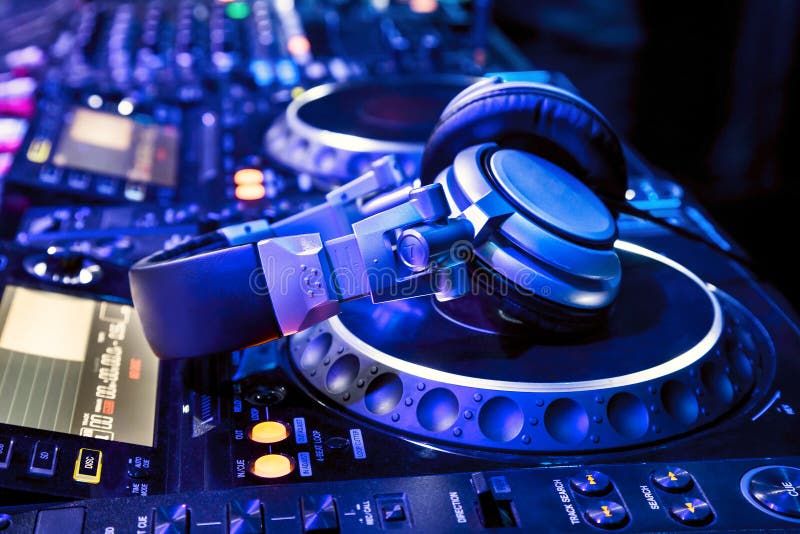 Dj mixer with headphones stock image. Image of volume 18988629