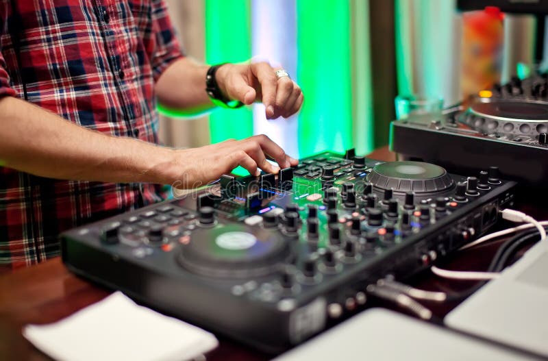 Dj mixing stock image. Image of light, disco, entertainment 33381805